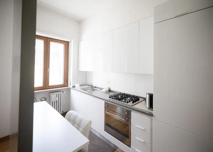 דירה Two-room 450 Meters From Gelsomini M4 מילאנו