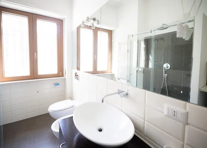 Two-room 450 Meters From Gelsomini M4 דירה מילאנו