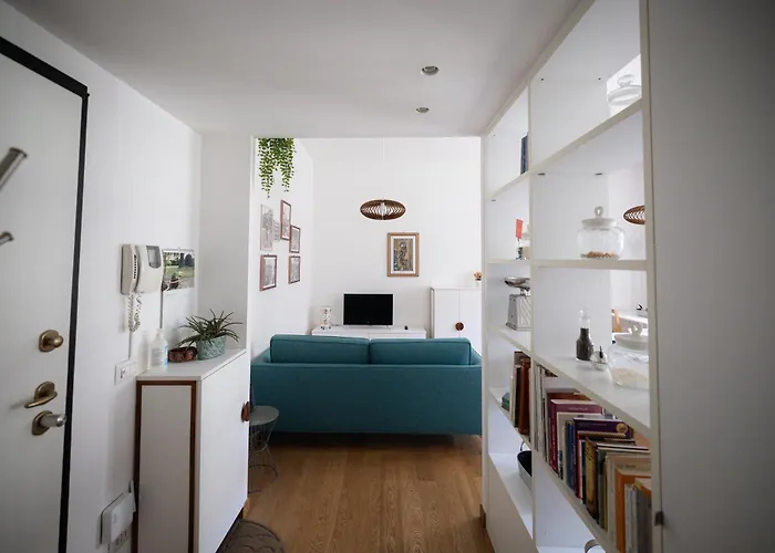Two-room 450 Meters From Gelsomini M4 מילאנו